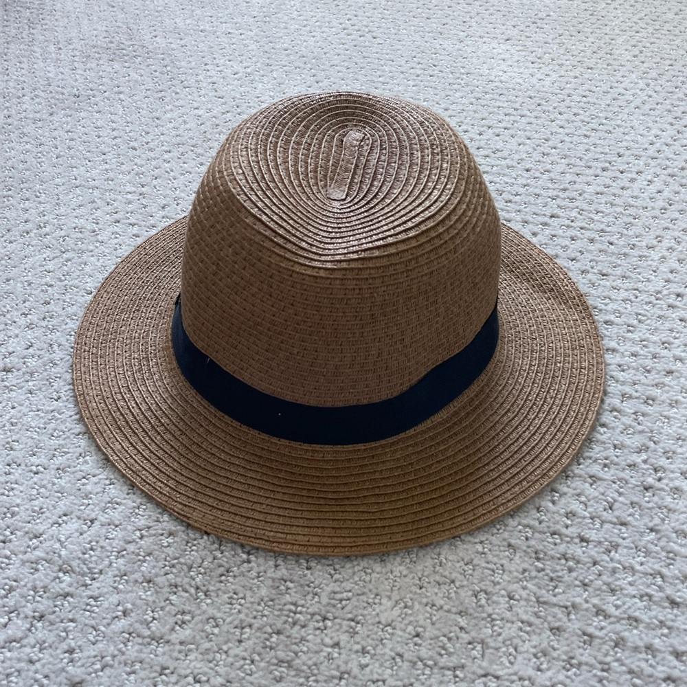 Brown hat